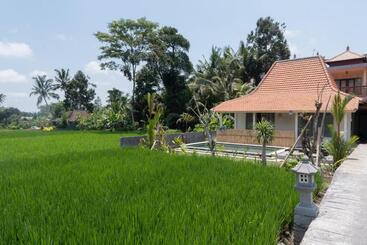 Pensjonat Uma Sri Dewi Villa Ubud
