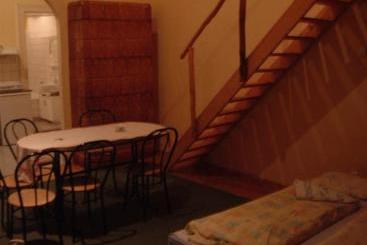 酒店 Artificial Hostel