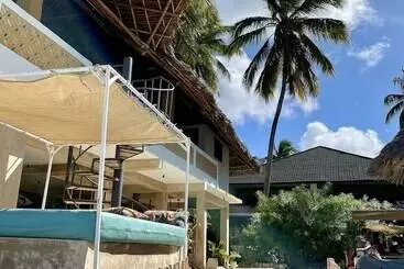 هتل Blue Reef Sport & Fishing Lodge And Bungalows