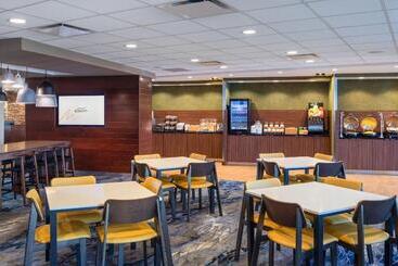ホテル Fairfield Inn & Suites By Marriott Chillicothe