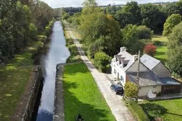 Aamiaismajoitus (B&B) Ecluse De L Ile