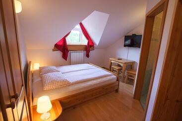 Domačija Malnarjevi