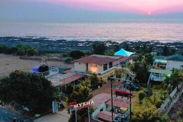 Mysha Hill And Sea Resort   Pet Friendly