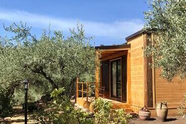 Bed and Breakfast Aprisa Garden