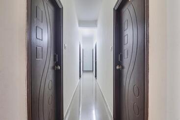 Collection O Hotel Sbr Luxury Rooms