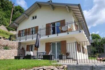 Lalunamia B&b And Holiday Apartment