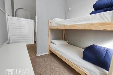 Lead Hostel