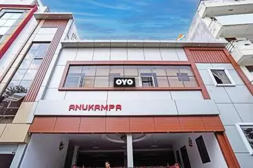 Oyo Flagship Hotel Anukampa