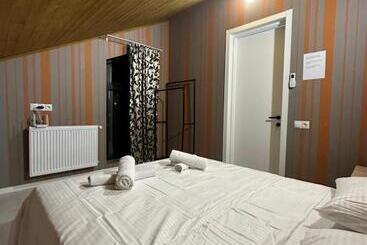 پانسیون Guesthouse Chrdili