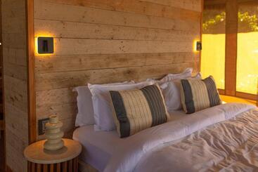 استراحتگاه The Overhang