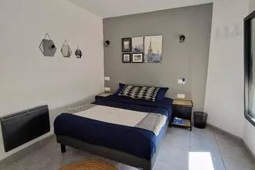 ベッドアンドブレックファースト Mas Les Jasses Chambre D Hôte Calme Et Agréable à La Campagne