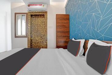 Collection O Hotel Blue Diamond