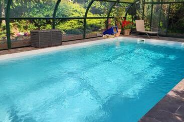 פנסיון Les Causeries Du Monde