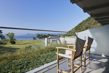 Отель Benesse House