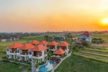 Hôtel Odessa Village By Pramana Villas