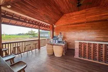Hotel Odessa Village By Pramana Villas