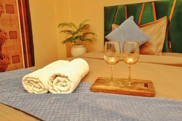 Hotell Roomshala 061 Nk Residency