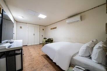 Motel 호텔 아리아 평택 송탄