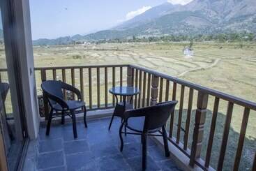 Resort Osho Himalayas