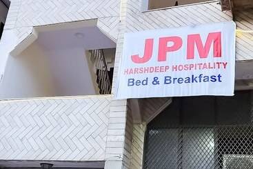 Roomshala 019 Hotel Jpm