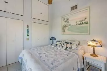 Mökkimajoitus Little Gasparilla Island Paradise: Walk To Beach!