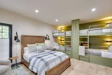 コテージ Cedar Creek Lake Retreat   Near Wedding Venues