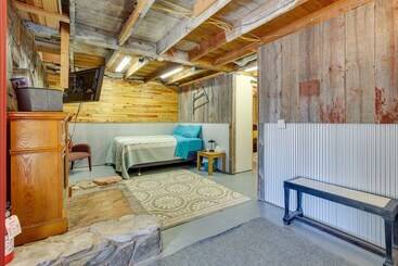 Dom wiejski Lead Hideaway W/ Fireplace, Grill & Deck!