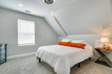 Vidéki Ház Updated Home   Walk To Salisbury University!