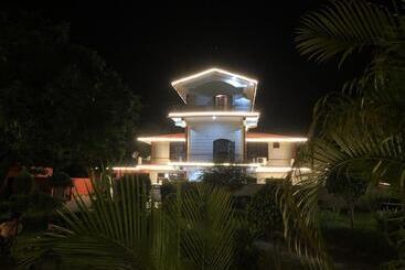 ホテル Corbett Atulyam Home Stay