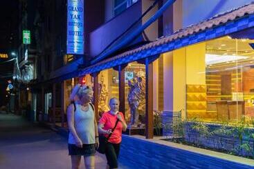 Hotel Grand Yak Boutique