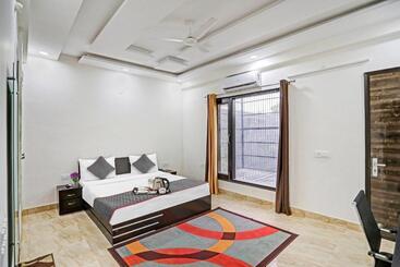 Collection O Hotel The Sunrise