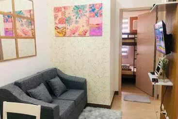 Appart'hotel Osam Empire Suites 2br Staycation At Trees Residences Condominium