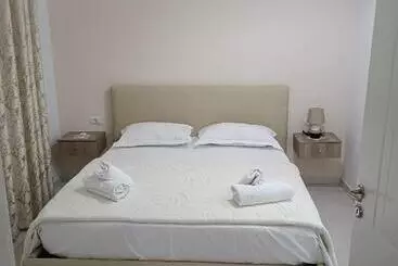 ペンション Eljos House Permet