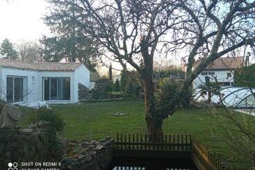 住宿加早餐 Mas Des Vignes Piscine Chauffée