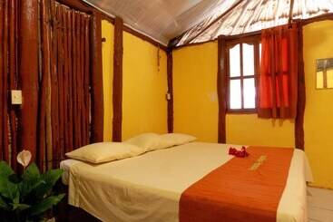 Eco Hotel Selvabonita Kiichpamkaax