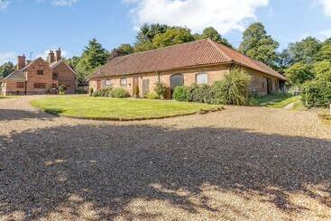 ペンション Holly Lodge