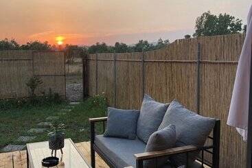 צימר Baraqa Hoolbox Tiny House