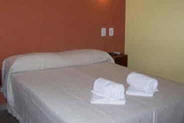 בית מלון כפרי Nueva Habana Rooms Colon