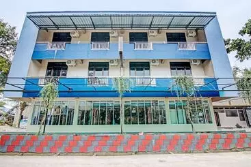 ホテル Penginapan Thoybah Syariah By Oyo