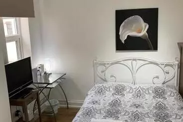 ペンション Boutique Rooms