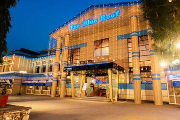 Курорт Treebo The Blue Roof