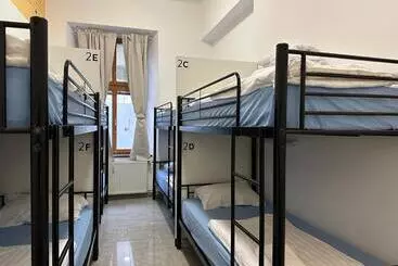 Hostel Opera