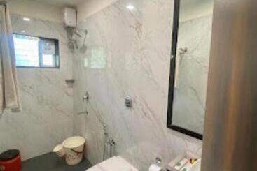 Hotel Alive Beach Resort,maral