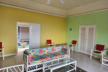 پانسیون Coriander Villa