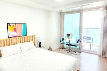 Aparthotel Sokcho Summitbay 1709 Ocean View