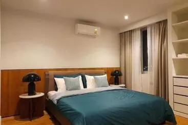 Aparthotel Waterfront Suites Phuket By Centara New