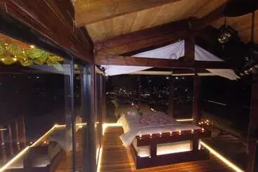 カプセルホテル Chiamox Glamping