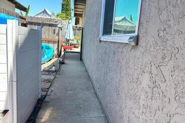 پانسیون Private Room W/ Attached Private Bath In Mira Mesa