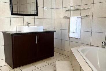 Pensió The Hempel Guesthouse