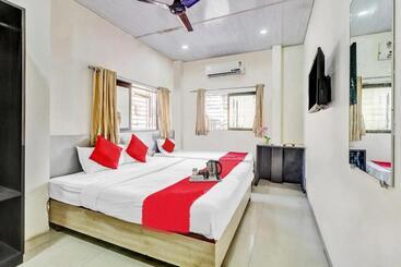 فندق Kailash Park